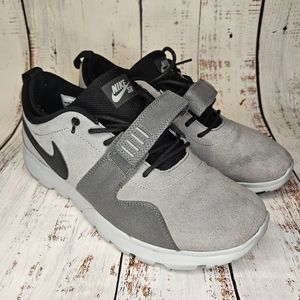 Nike SB Trainerendor / Mens Size 10.5 / Colorway - Grey Suede